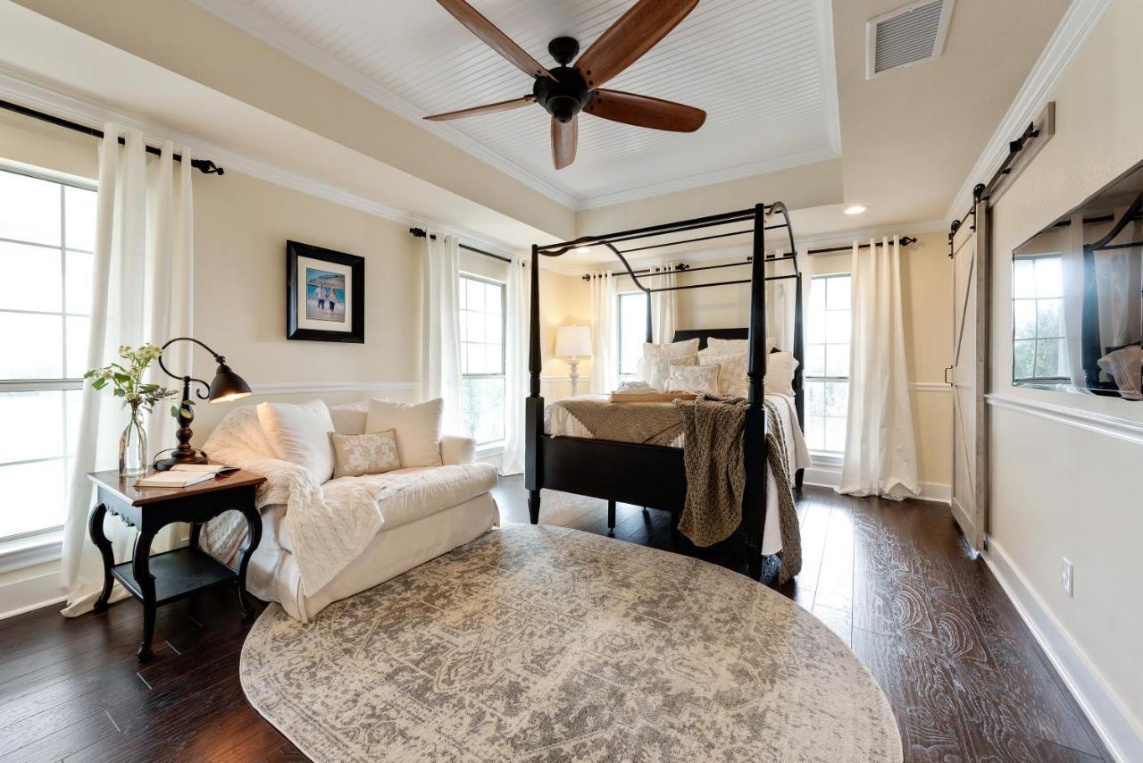 The Plantation House Boutique Inn Pflugerville Exterior photo